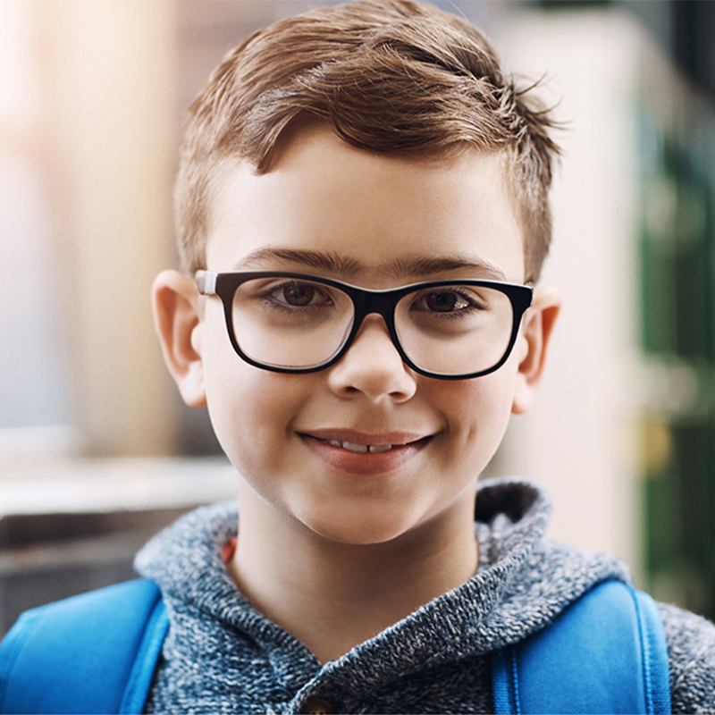 Oktogonalna kružna leća za kontrolu miopije