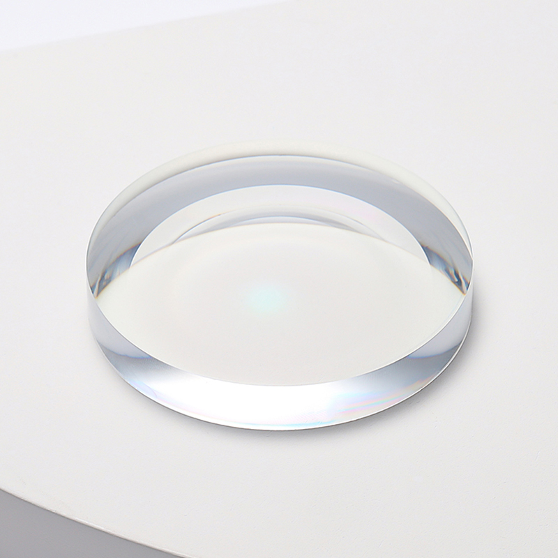 1.56 Polugotova jednovidna leća