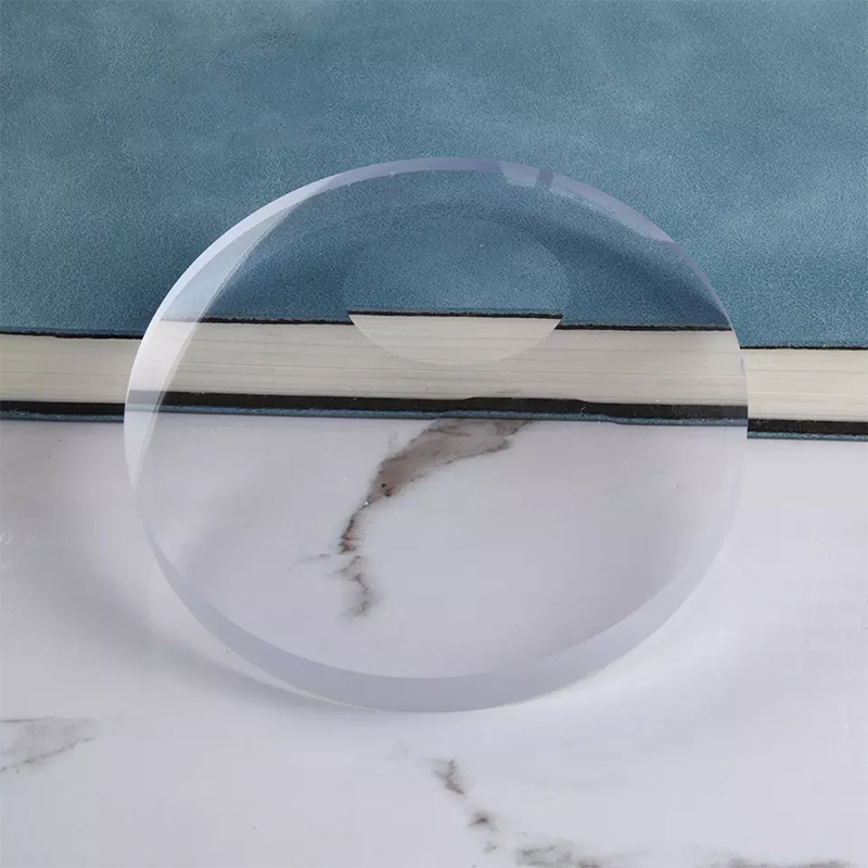 1.56 Polugotova bifokalna leća s okruglim vrhom