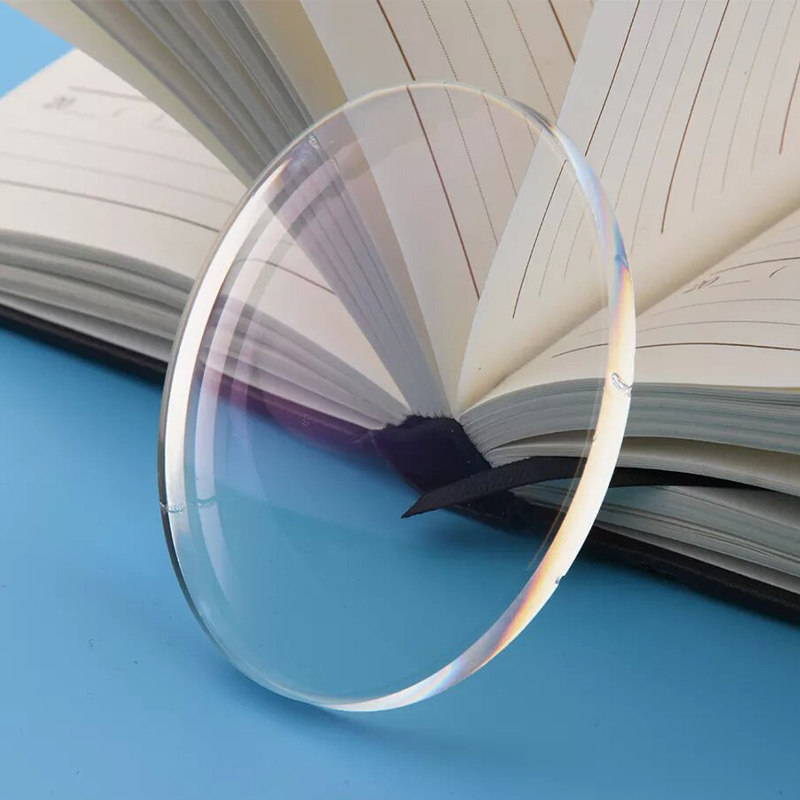 1.60 Polugotova fotokromatska jednovidna leća