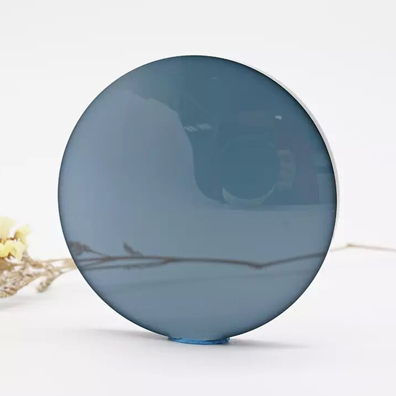 1.60 Polugotova fotokromatska jednovidna leća