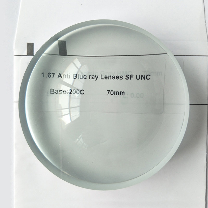 1.67 Polugotova jednovidna leća Blue Block