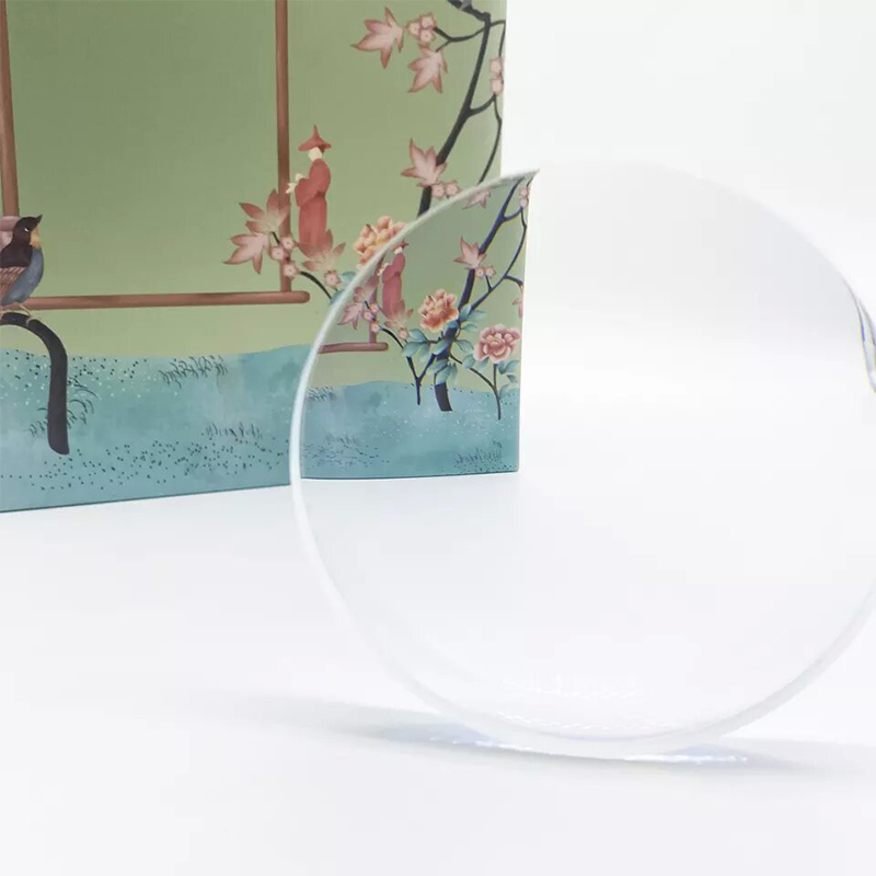 1.74 Polugotova jednovidna leća