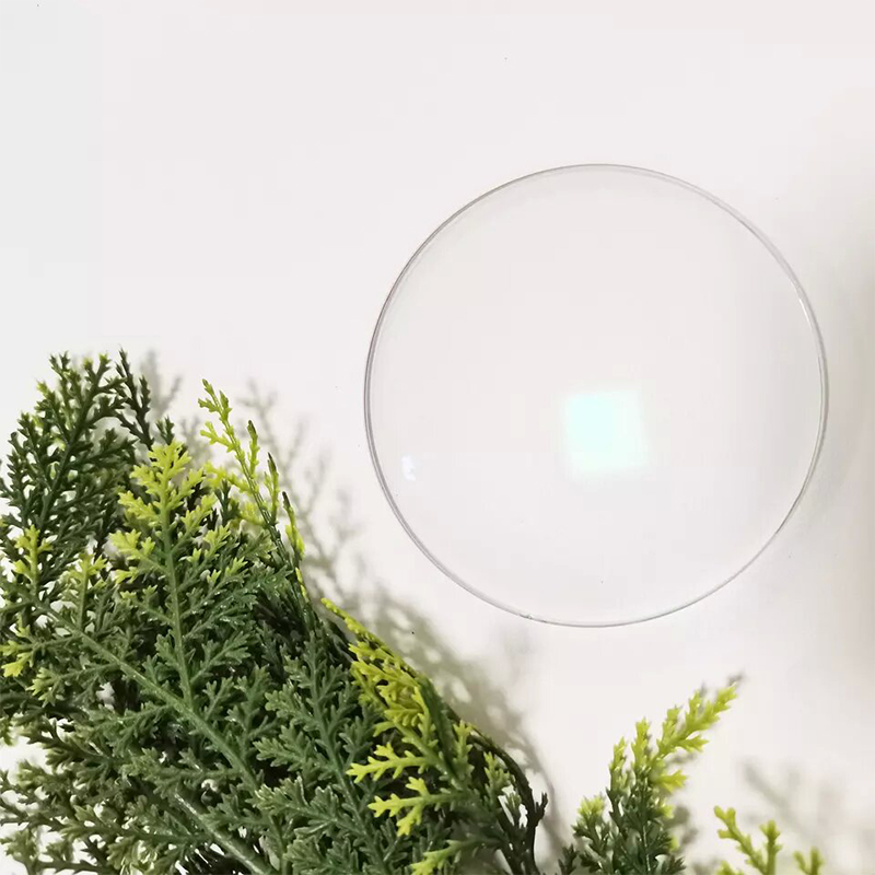 1.74 Polugotova jednovidna leća